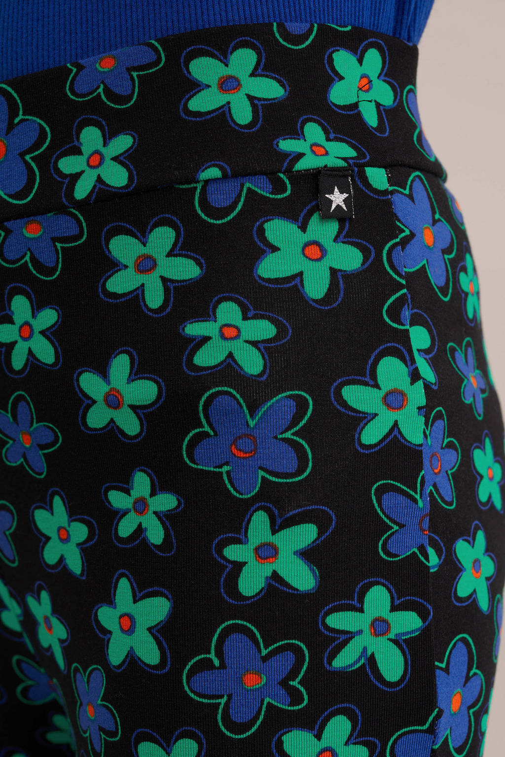 WE Fashion broek met all over print paradise green