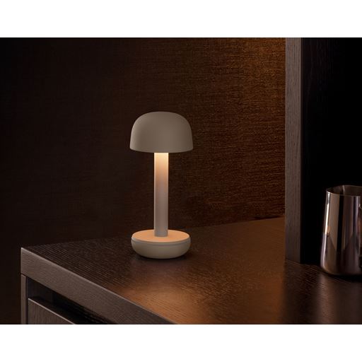 Humble Two Bordlampe, Beige