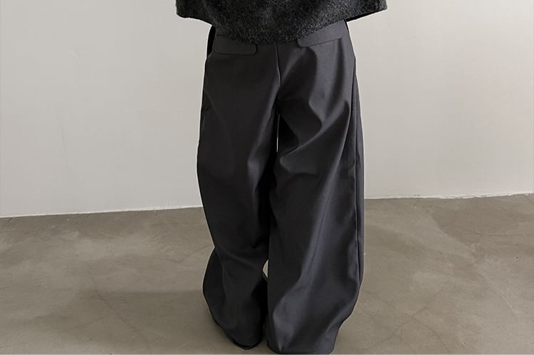 Nahagin - Effen vest met bloemendetail