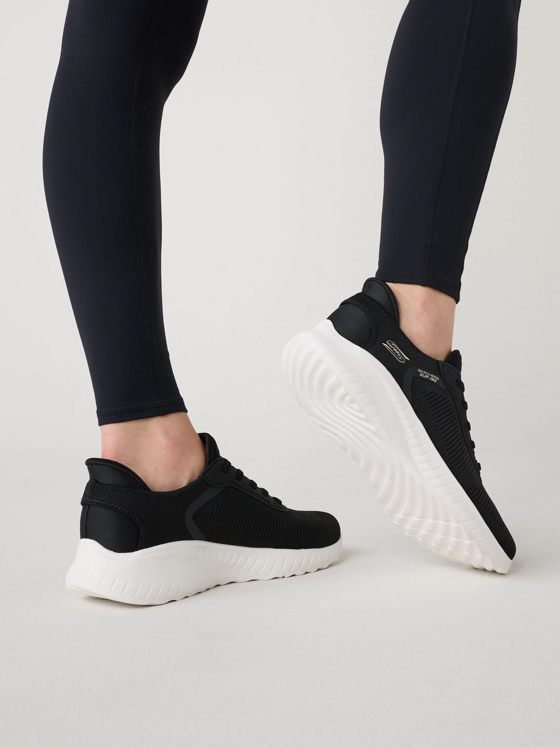 Zwart/wit - Skechers BOBS Sport Squad Chaos Slip In instapsneakers