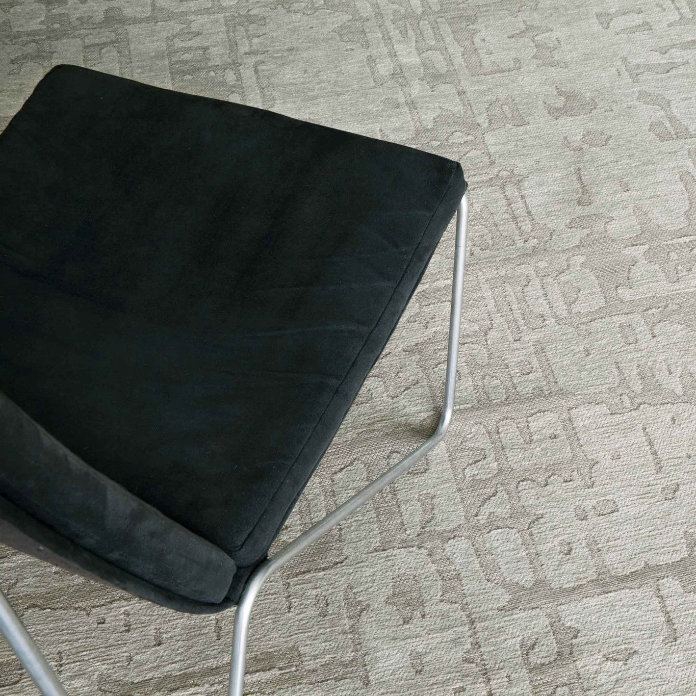 Louis de Poortere Structures Vloerkleed 80 x 150 cm - Dry Beige