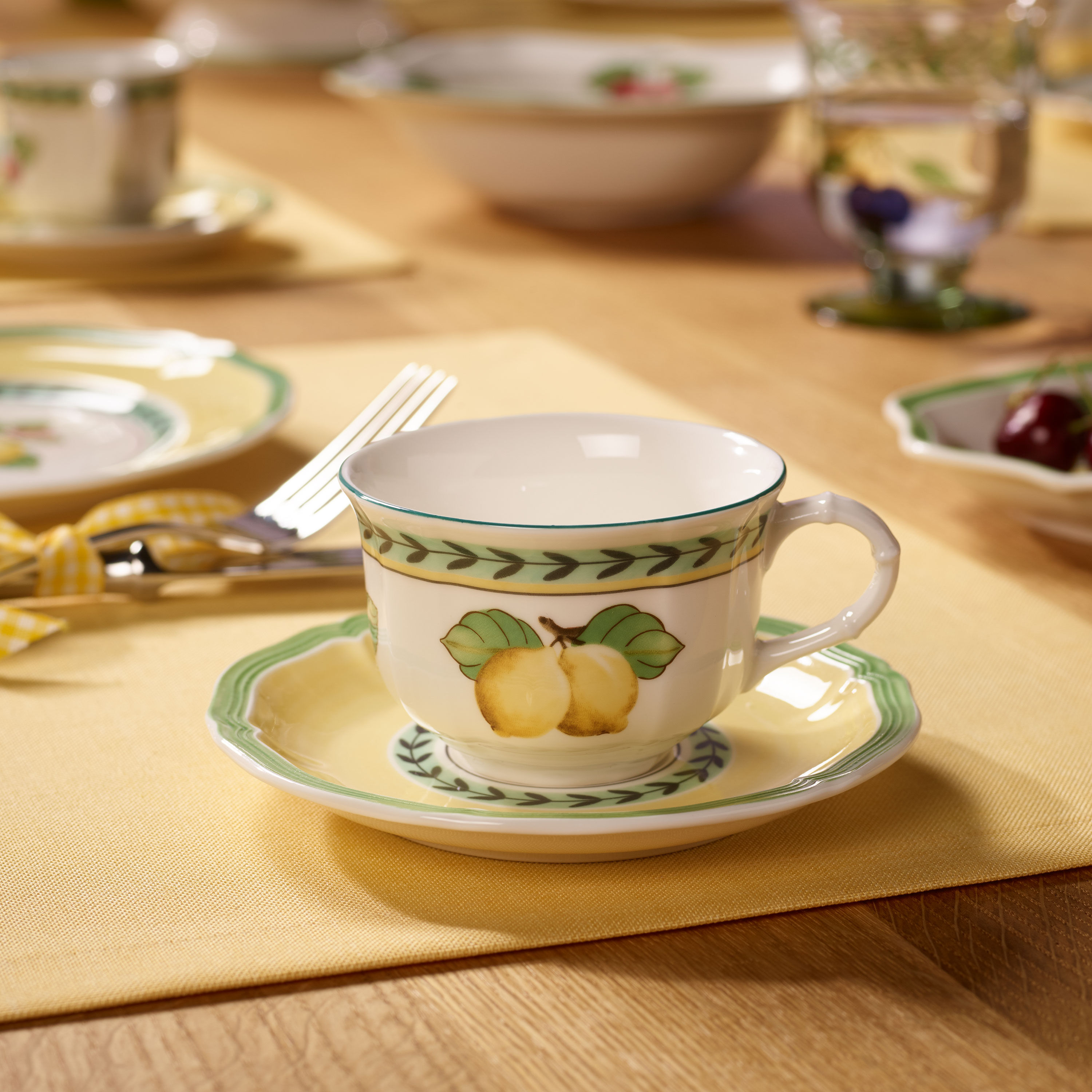 French Garden Coffee cup saucer Multi-colored, 5.8'', Premium Porcelain