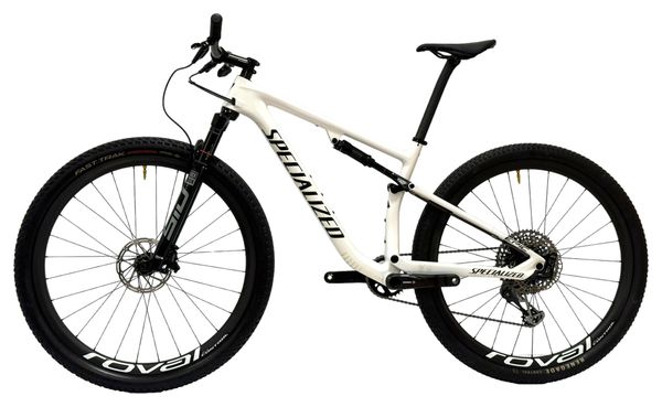 Produit reconditionné . Specialized Epic Pro Carbon XO1 AXS 2021 . VTT . Specialized . très bon état