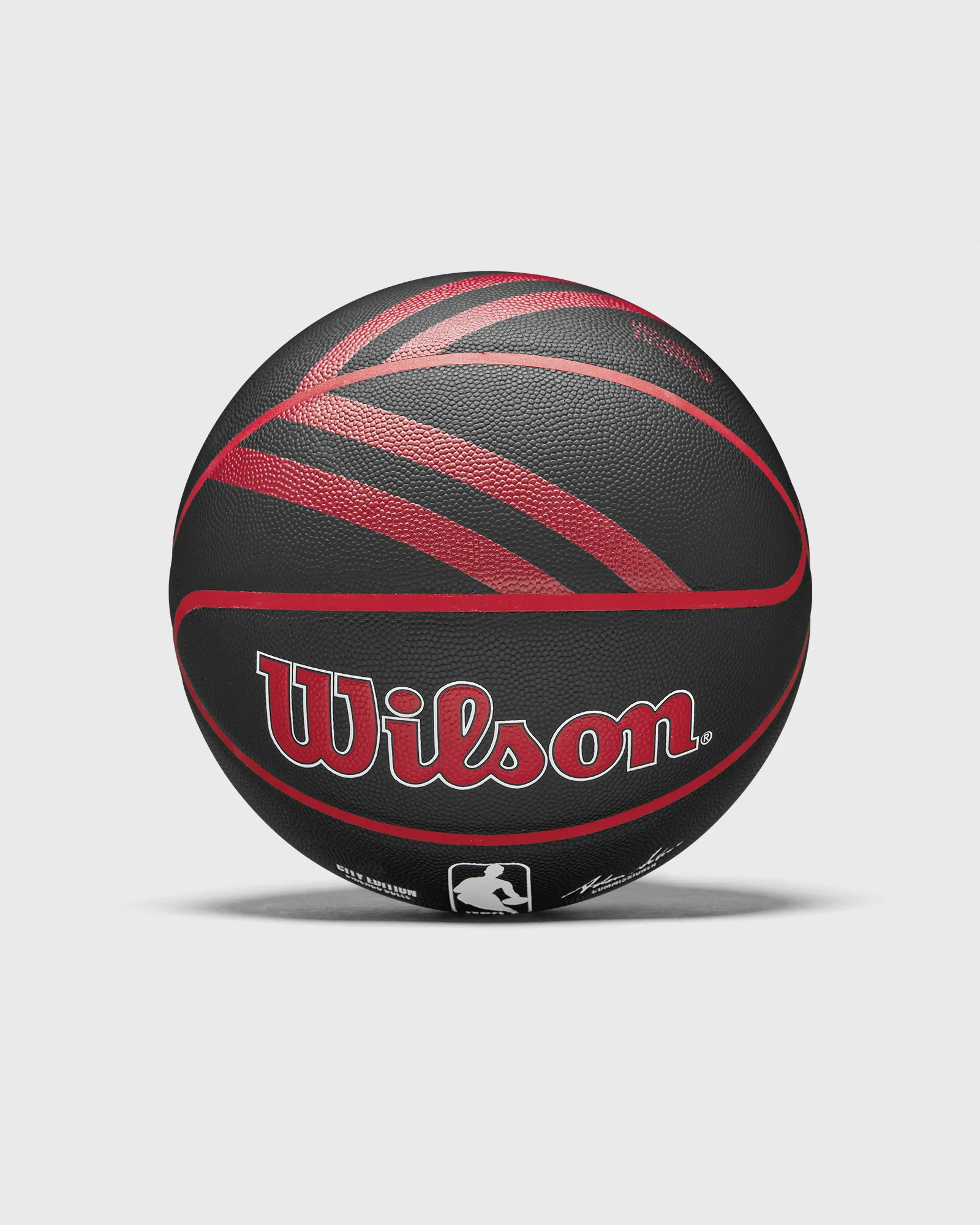 WILSON 2023 NBA TEAM CITY COLLECTOR CHICAGO BULLS SIZE 7
