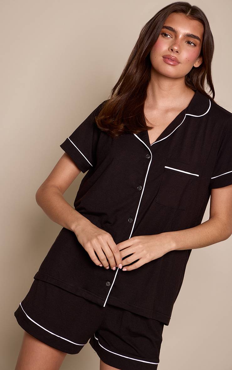 Noir Ensemble Pyjama Haut À Manches Courtes Et Short En Jersey Doux Avec Passepoil