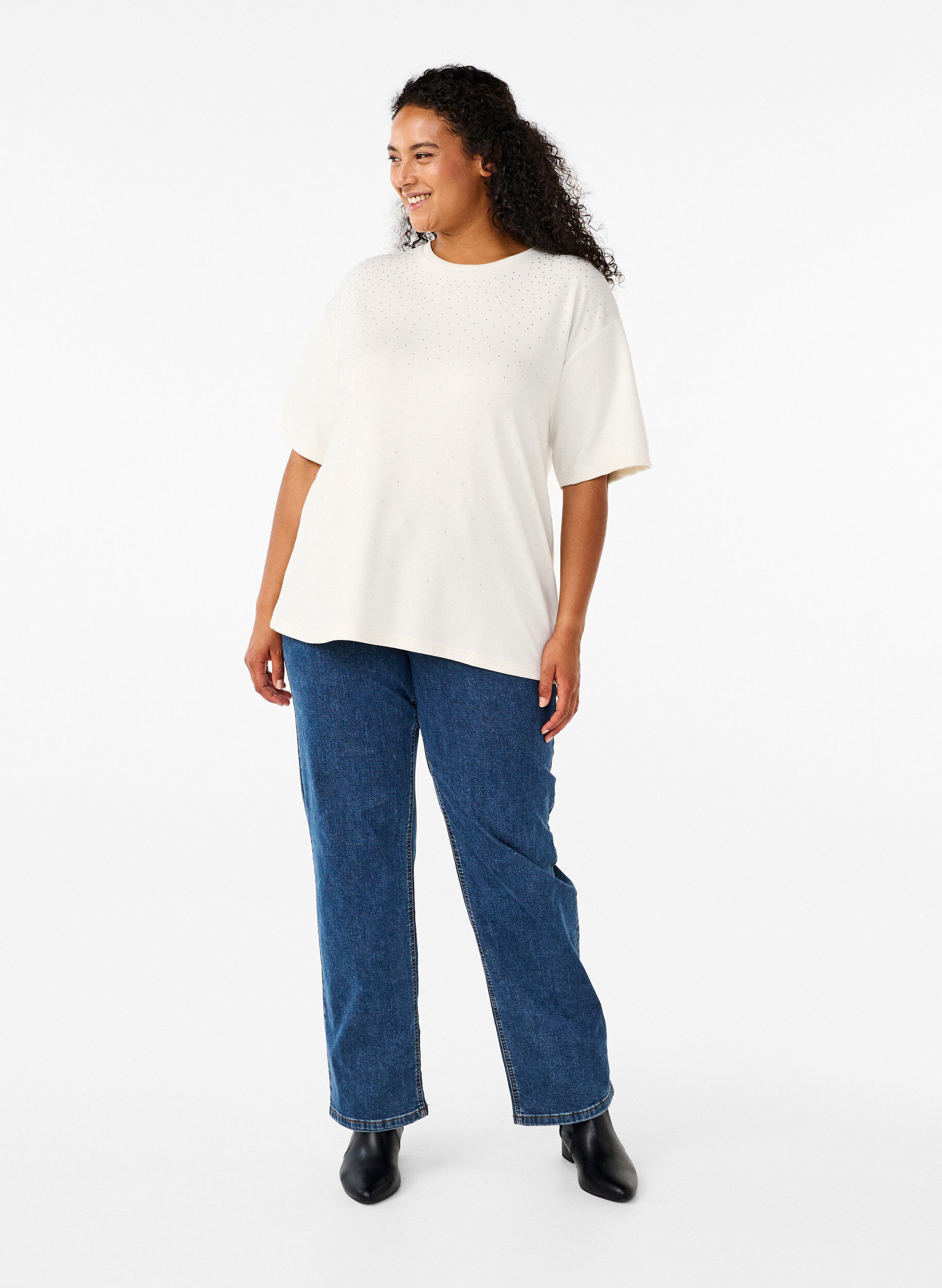 T-shirt med rhinsten og rund hals