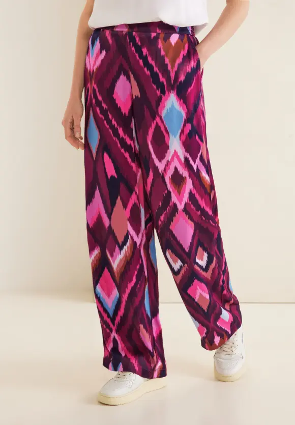 Loose Fit Printhose - tamed berry