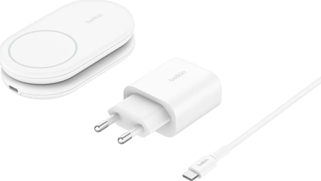 Belkin BoostCharge 2-i-1 15W Qi2 magnetisk oplader (hvid)