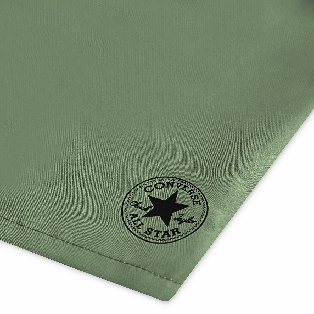 CONVERSE<br>Conjunto de camiseta e shorts