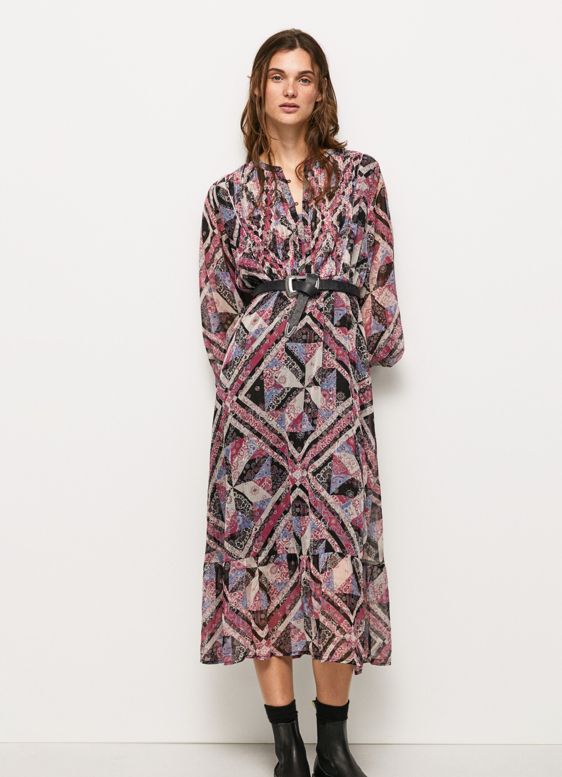 VESTIDO MIDI COM DETALHES DE PAISLEY - multicolorido