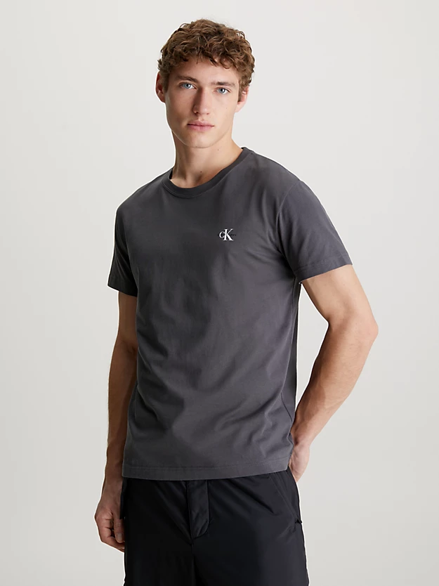 Conjunto de 2 camisetas com monograma