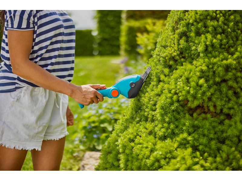 GARDENA Akku-Gras-/Strauchschere ComfortCut Li Akku-Grasschere für den präzisen Schnitt von Rasenkanten und kleinen Sträuchern