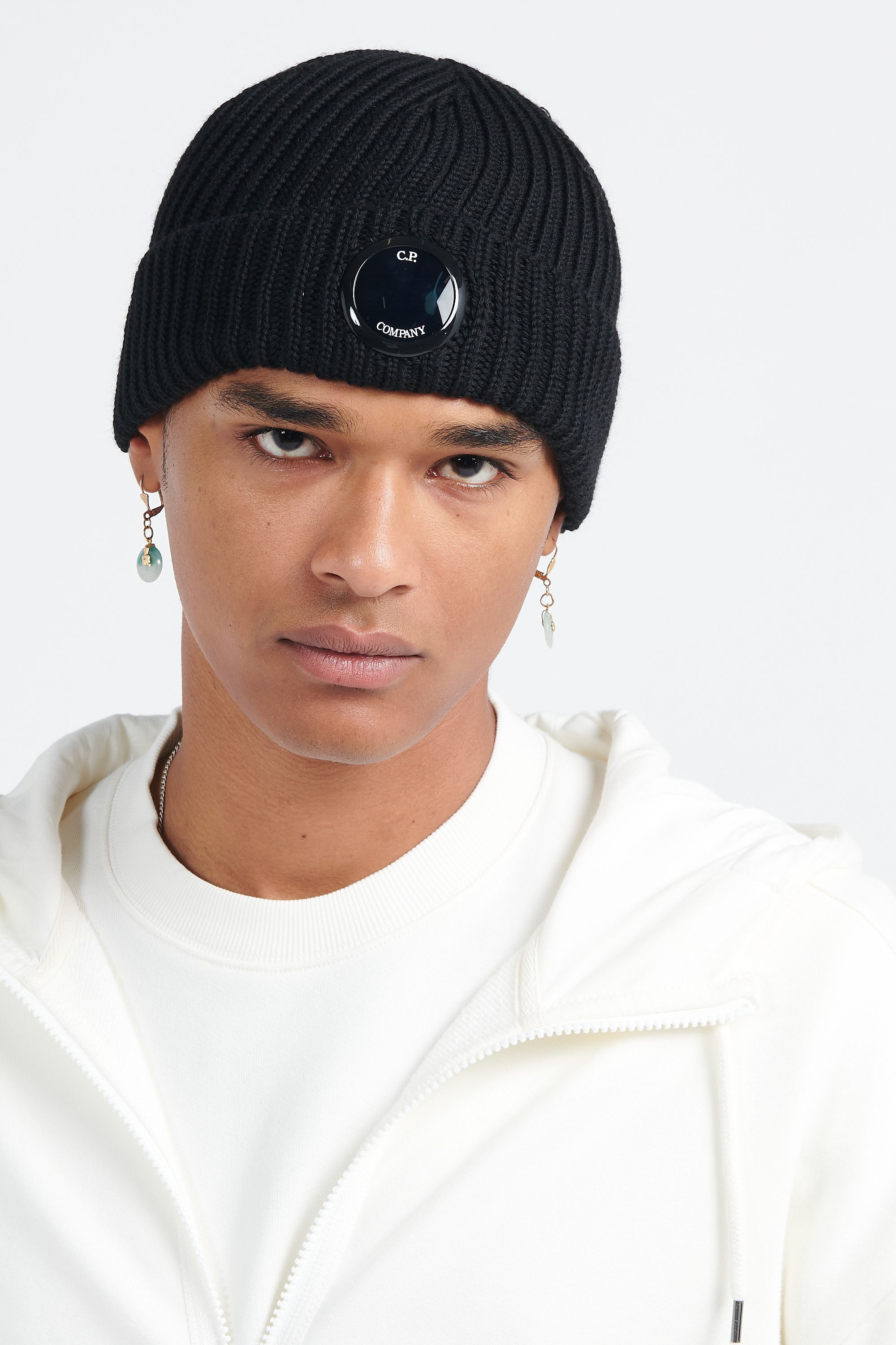 C.P. COMPANY Bonnets  EXTRAFINE MERINO WOOL LENS BEANIE Noir