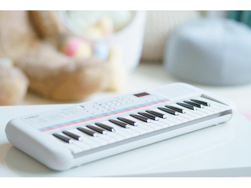 Yamaha Mini Keyboard Remie PSS-E30 Tragbares Keyboard für Kinder zum Einstieg in die Musik