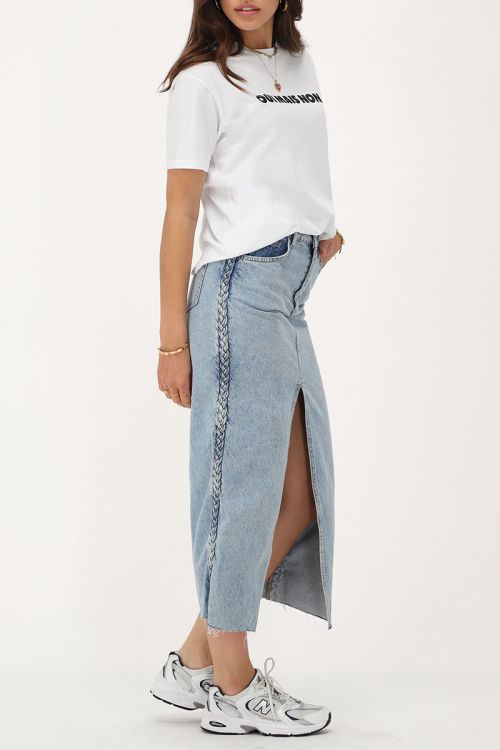 Blauwe denim midi rok met vlecht detail