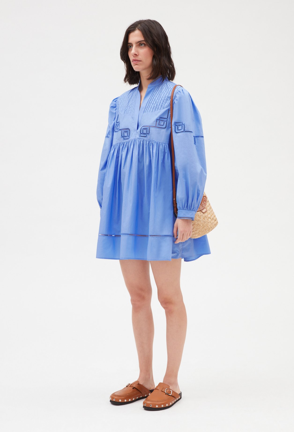 Robe courte coton brode bleu