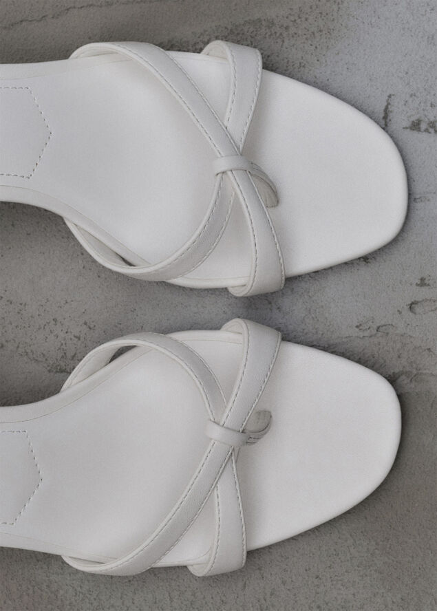 MANGO SANDALS. -- PLANE White