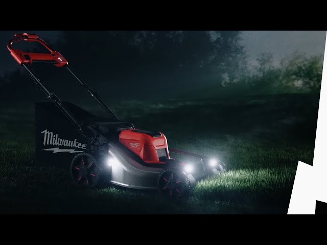 Milwaukee M18 F2LM53-122 36V (2x18V) Li-ion Accu zelfrijdende grasmaaier set (2x12.0Ah) - 53 cm