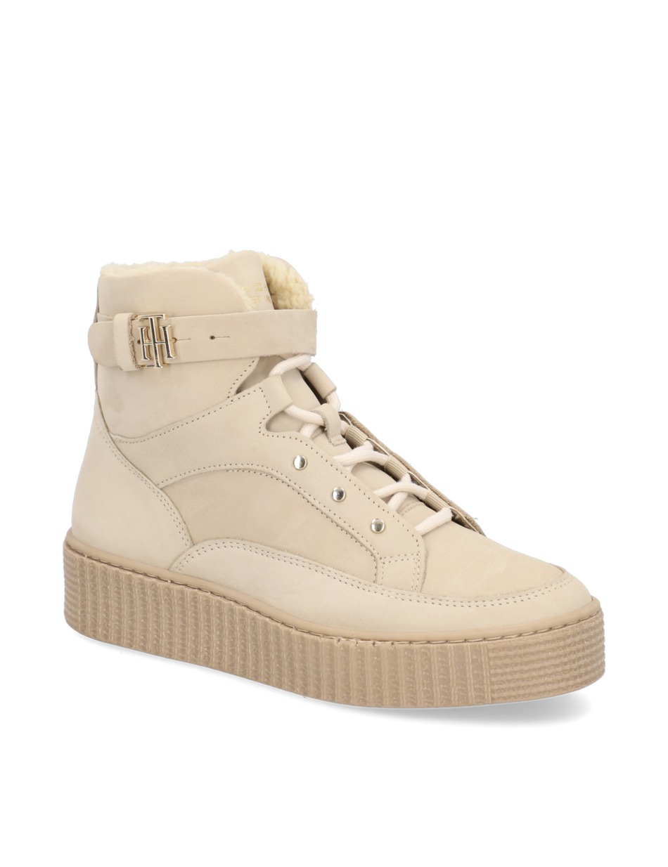 Warmlined Lace Up Boots