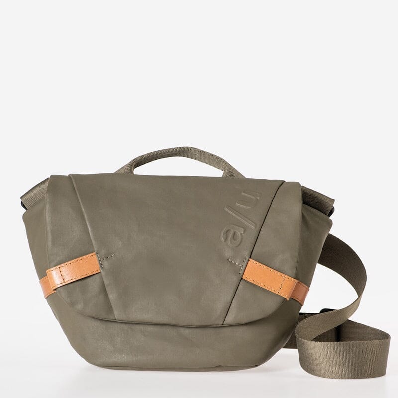 Aunts & Uncles Japan Kazo Crossbodytas Fallen Rock