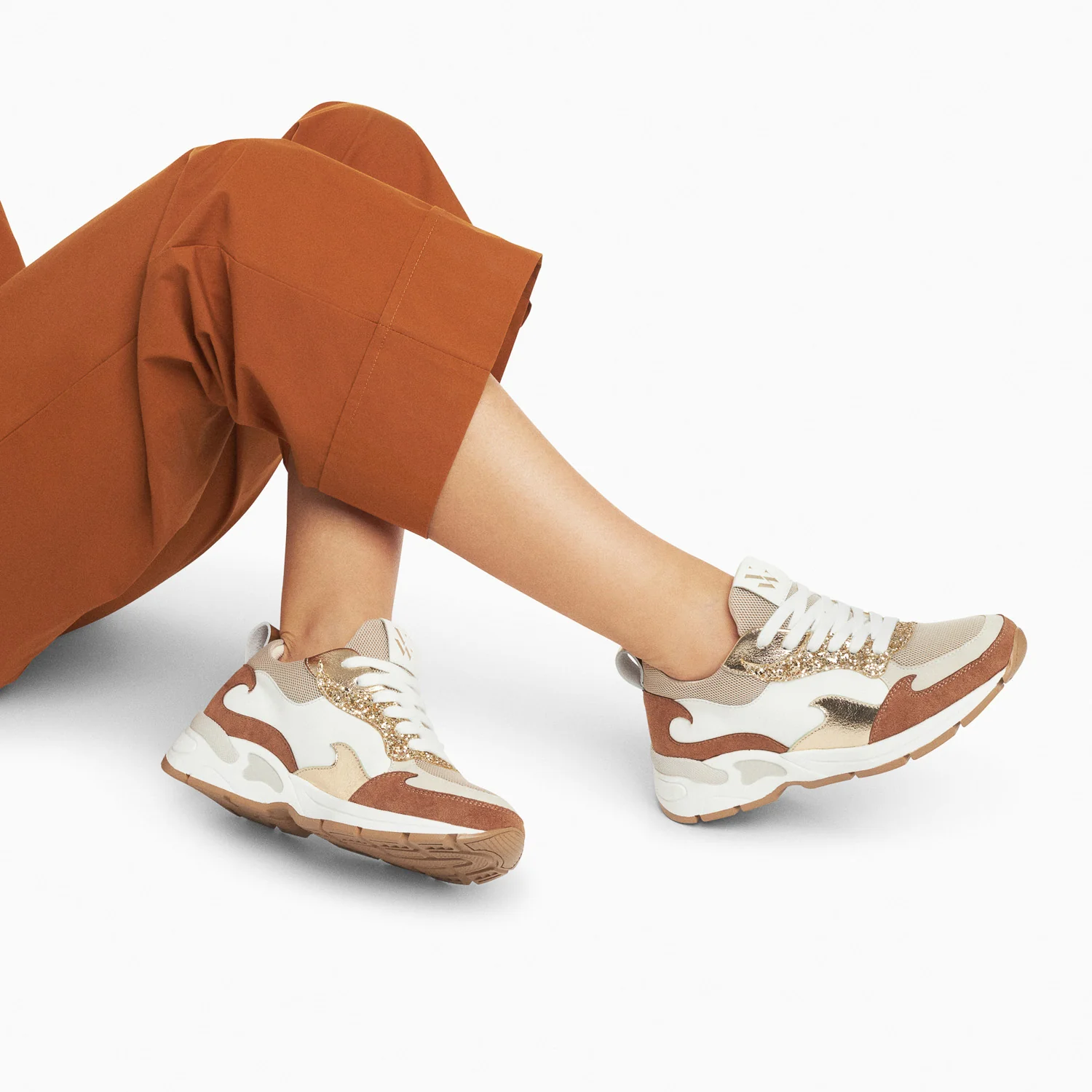 Sneakers-Baskets flamme Juliette blanc et camel