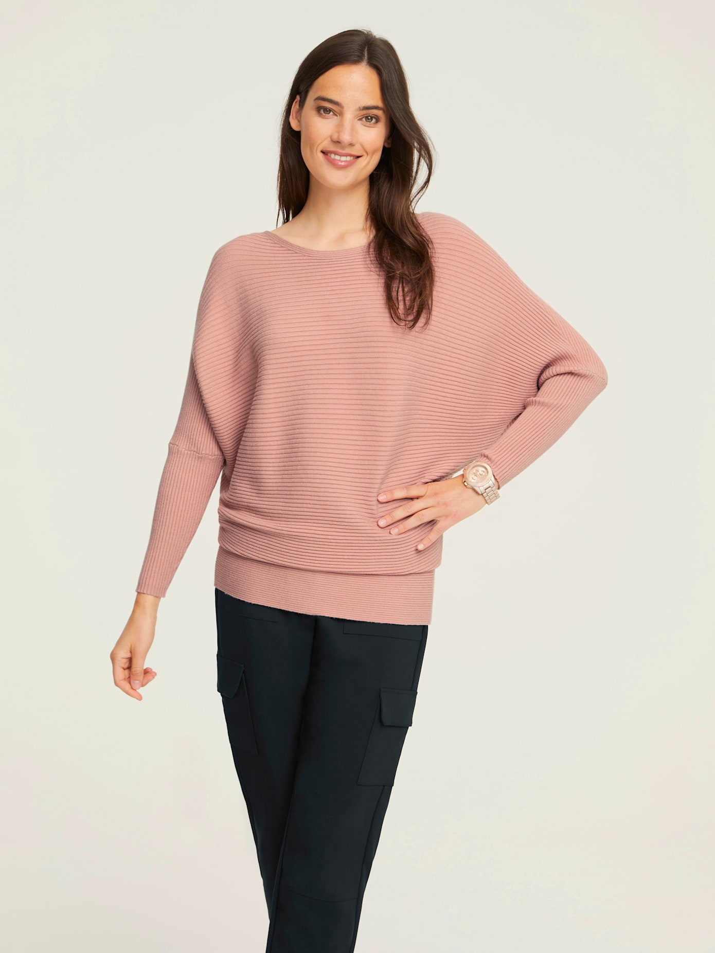 Pull ample tendance