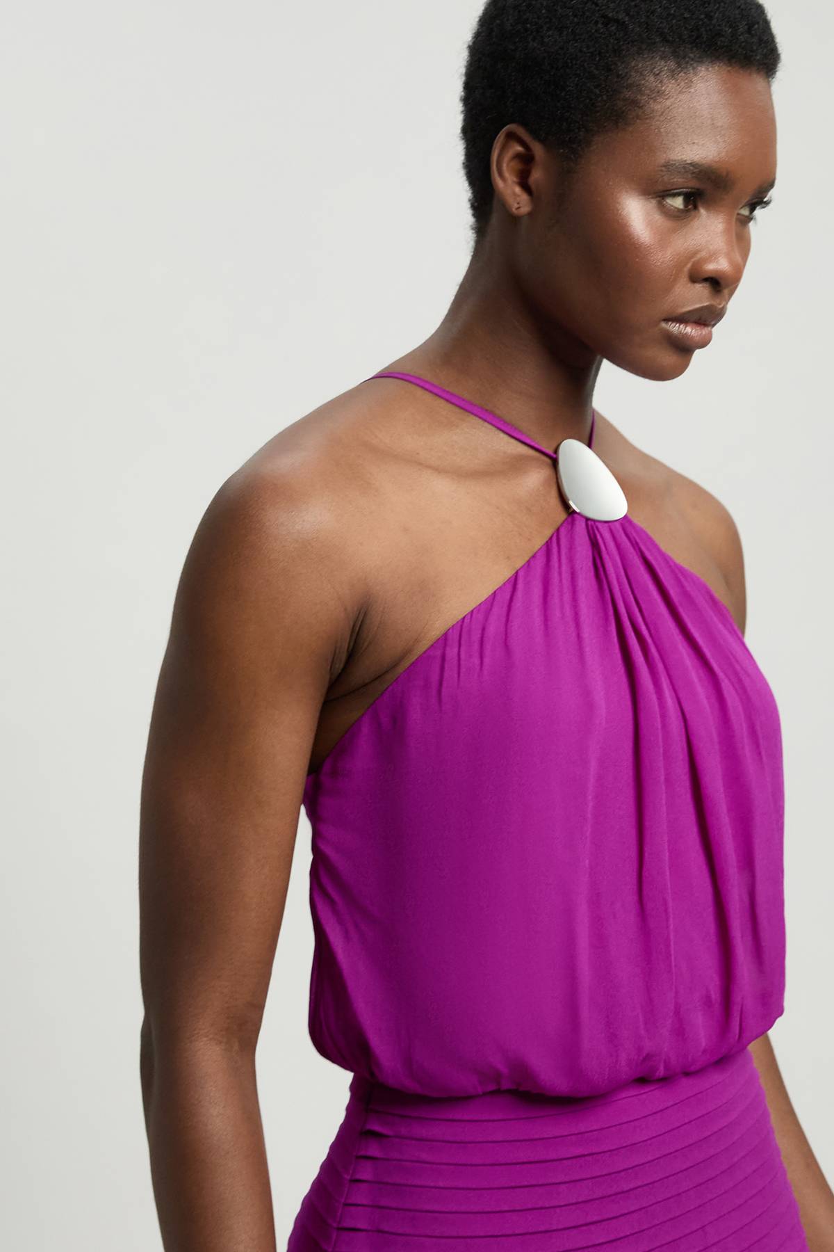KarenMillen Robe Maxi Tissée En Georgette De Viscose Petite Avec Col Licou Et Ourlet Tombant