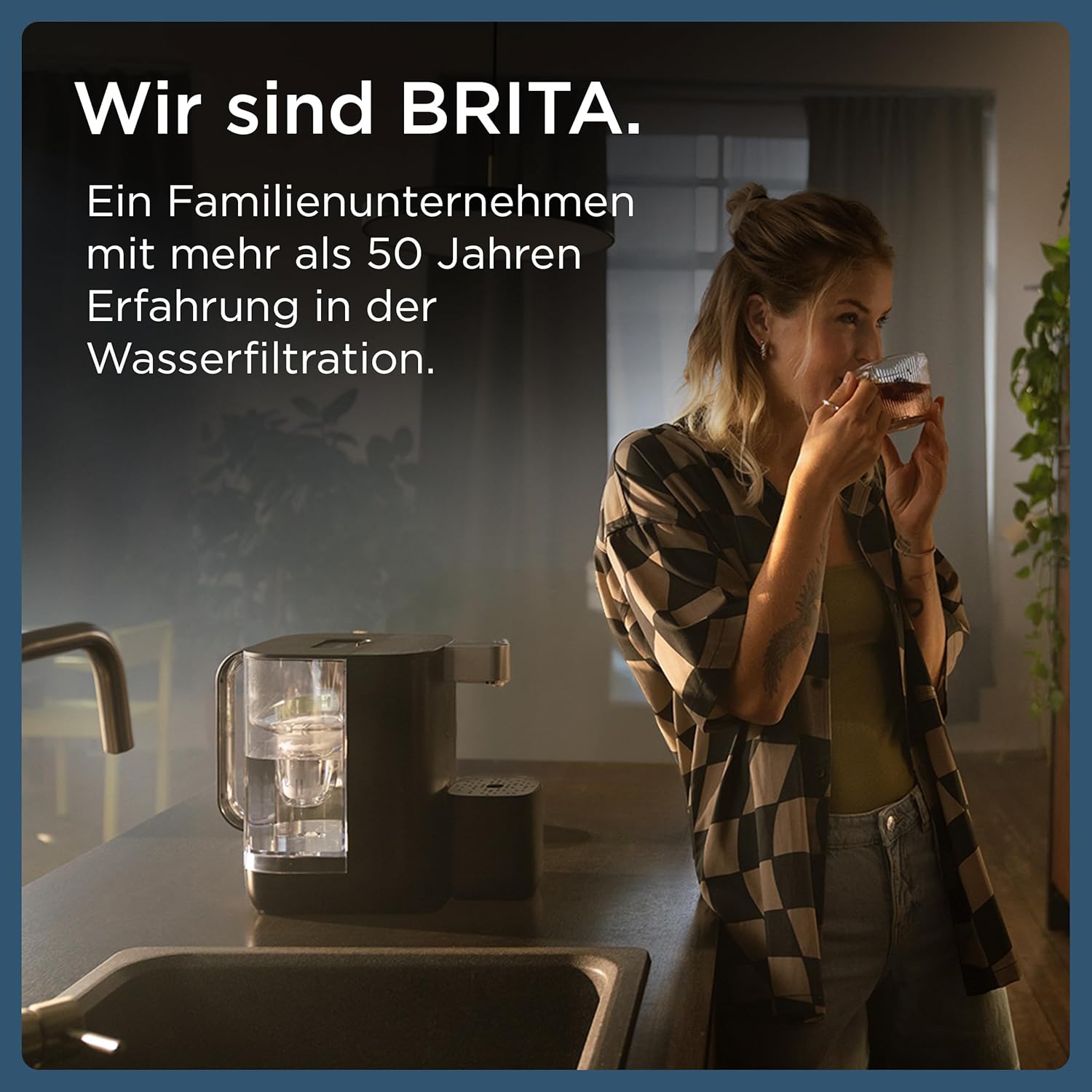 BRITA Heißwasserspender Cube – Wasserspender für zuhause (4L) schwarz – mit UV-C-Technologie, inkl. MAXTRA PRO Extra Kalkschutz Wasserfilterkartusche