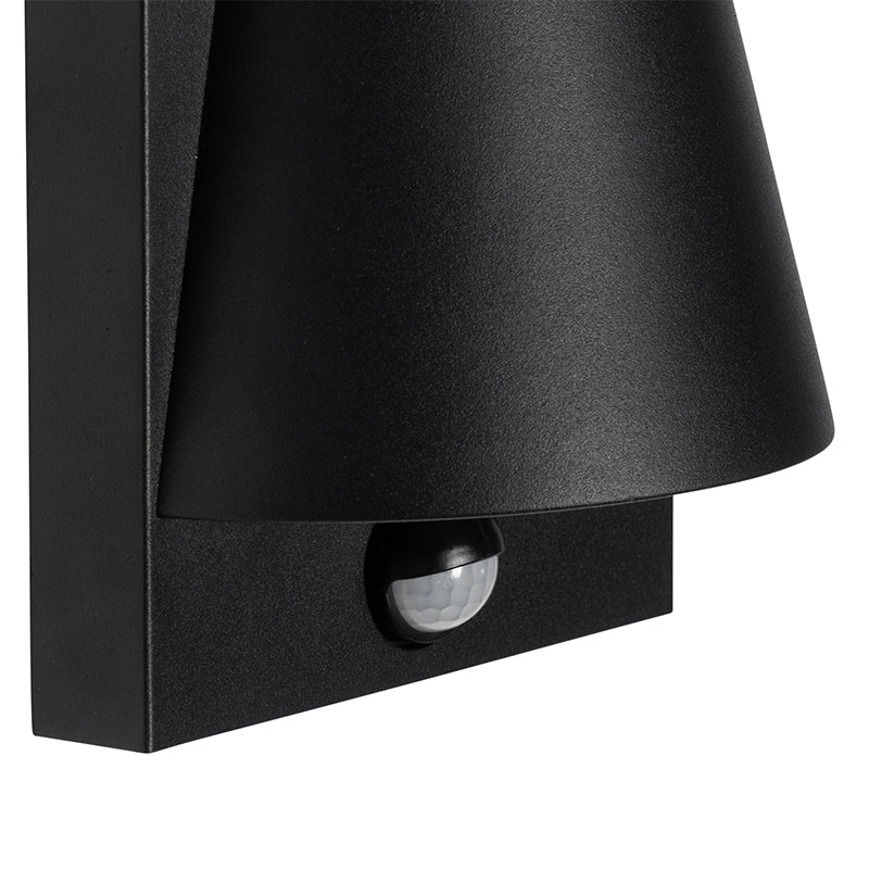 QAZQA Buiten wandlamp zwart IP44 met bewegingsmelder - Femke