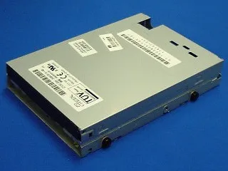 HP 333505-001, 1,44 MB, IDE, Compaq d330 DT, Compaq d530 SFF, Compaq dc5000 MT, 8,89 cm (3.5