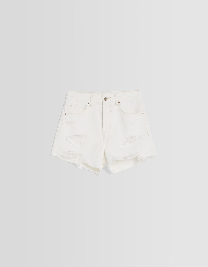 Calções jeans rasgados com bolsos