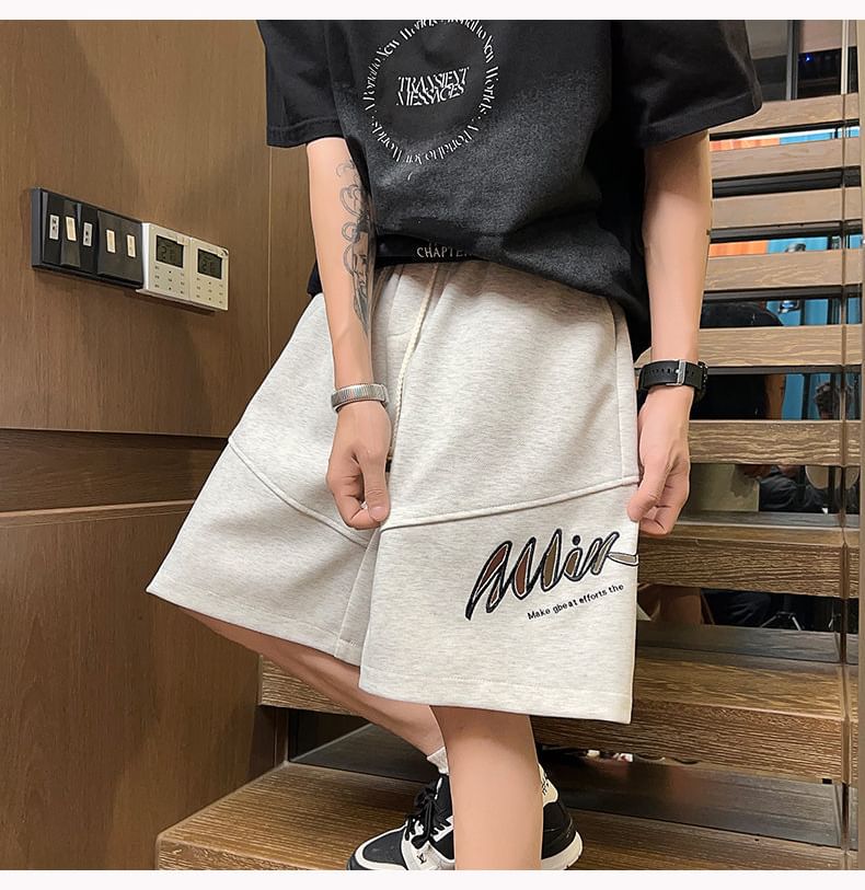 FOEV - Shorts met trekkoord en letters