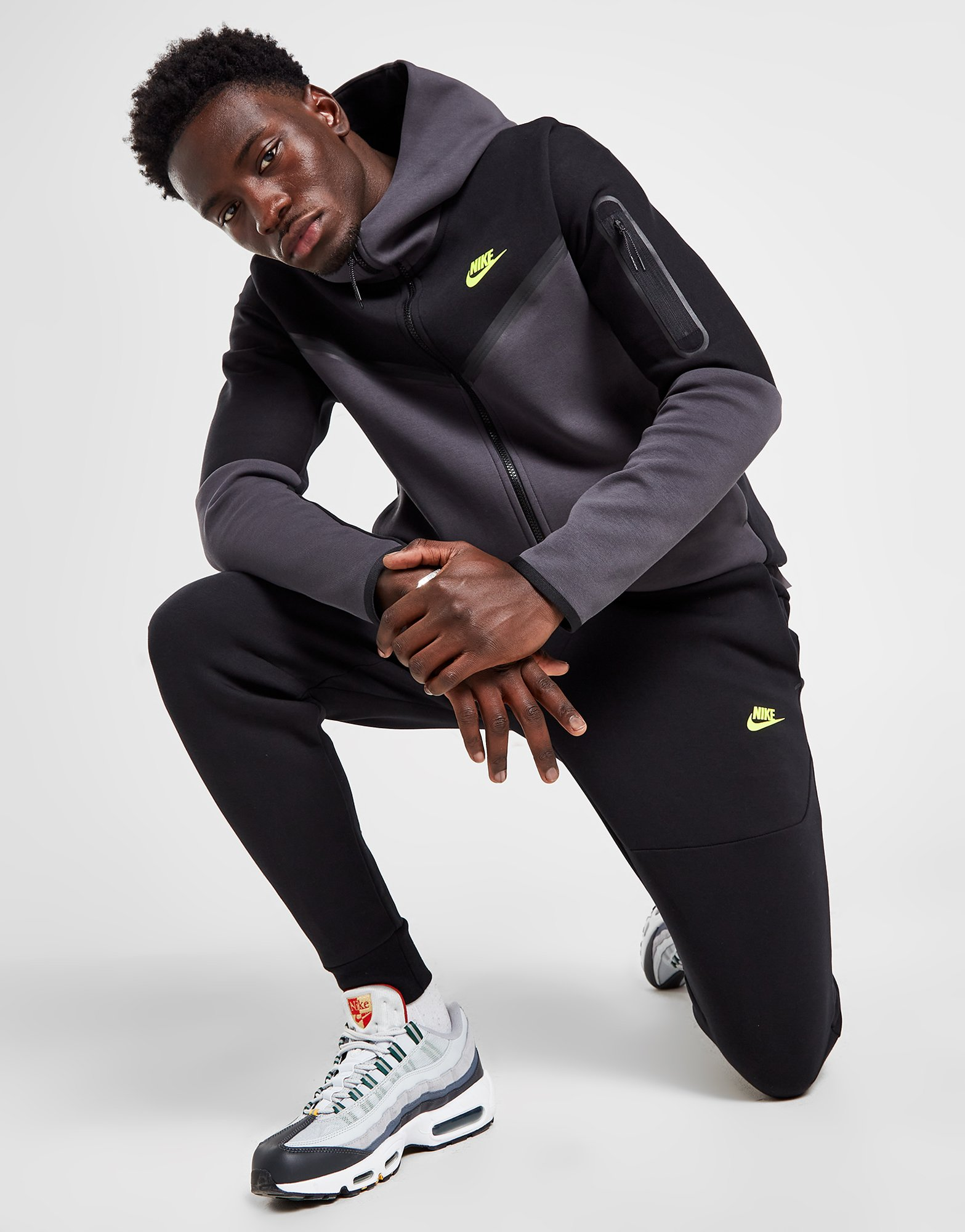 Nike Pantalon de jogging Tech  Homme