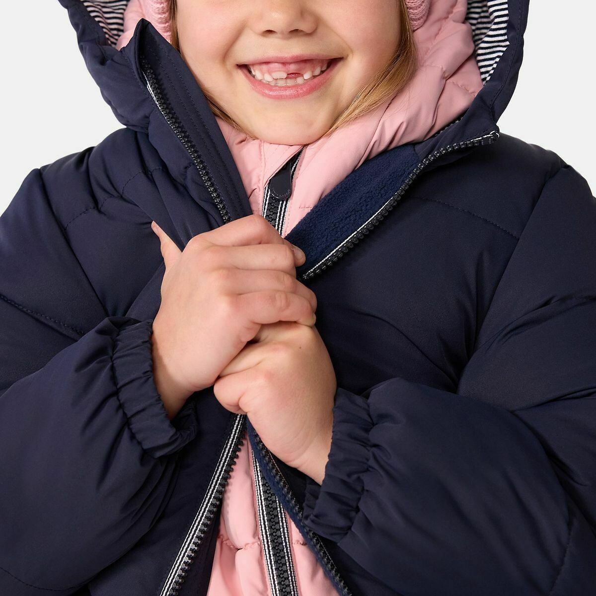 PETIT BATEAU<br>Jaqueta de penas com capuz