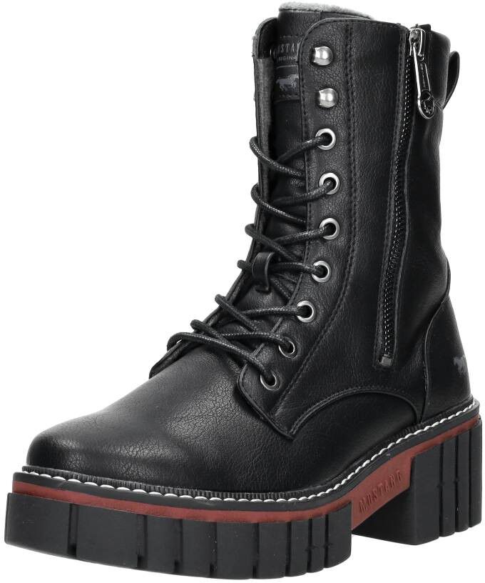 Mustang Veterschoenen Hoog zwart