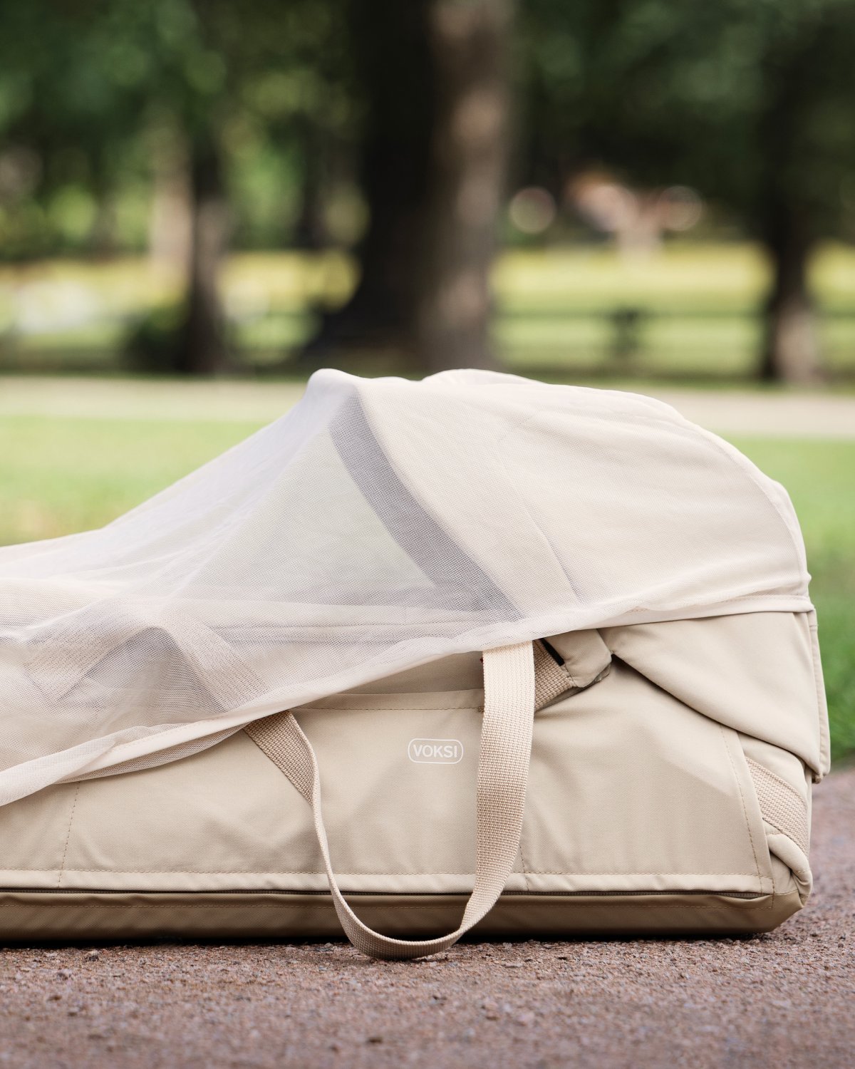 Solskjerm & Myggnett til Carry Me Babylift – Smart 2i1 Funksjon