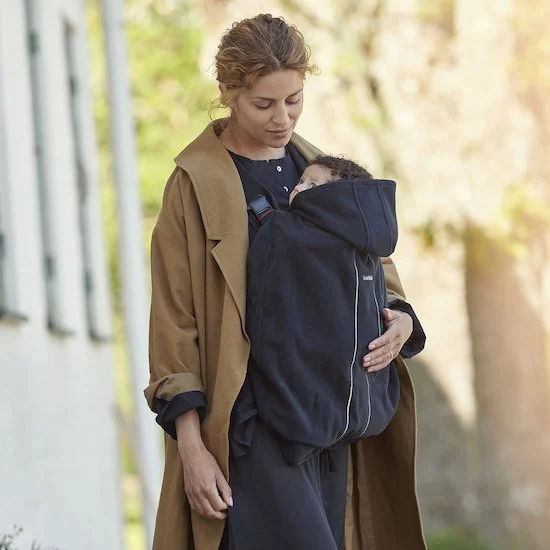 Cape pour porte-bébé   Noire        de               BabyBjörn
