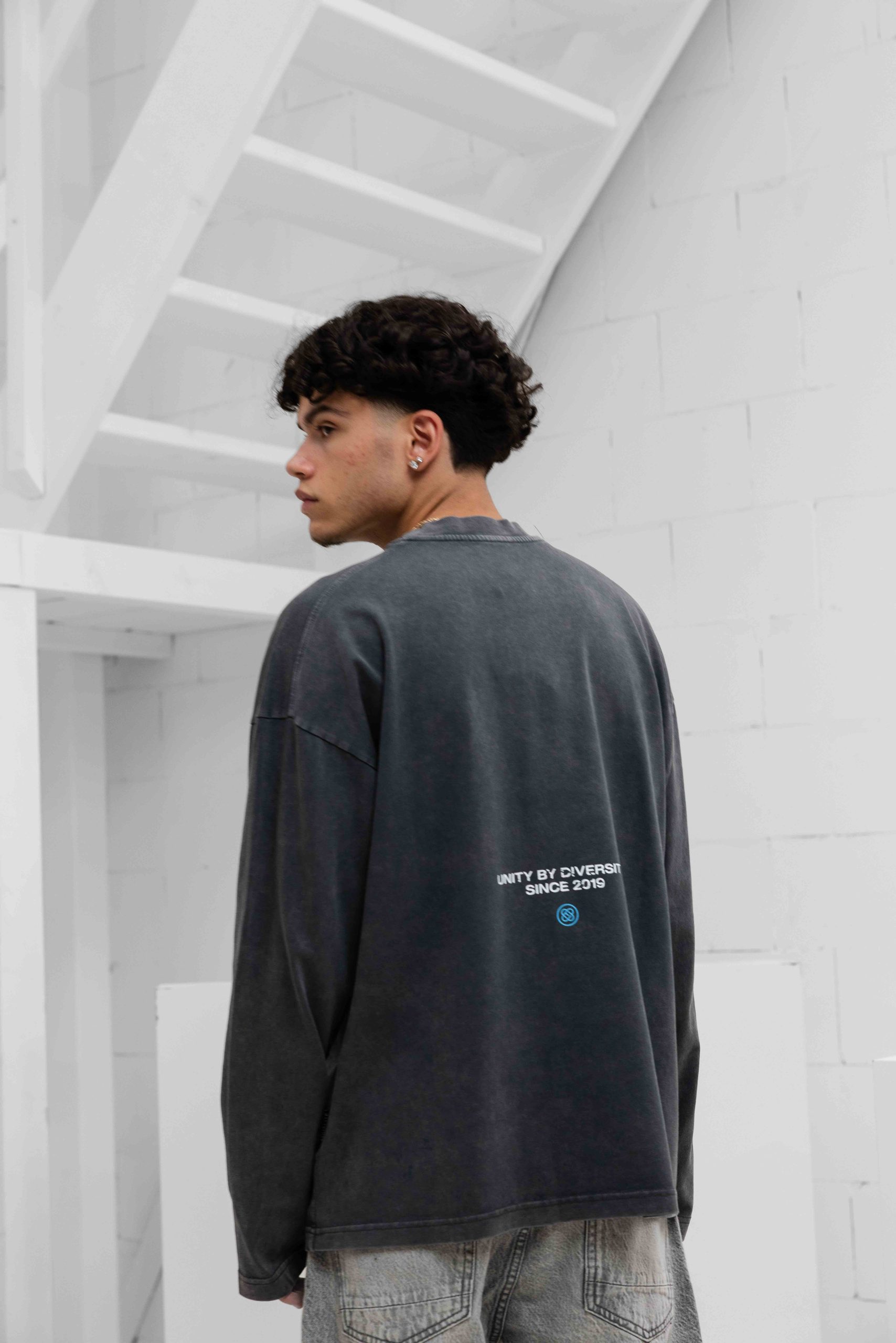 Equalité Elan Oversized Longsleeve Heren Donkergrijs