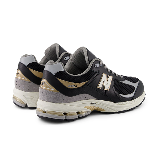 New Balance 2002R Sneakers, Black/Gold , 44