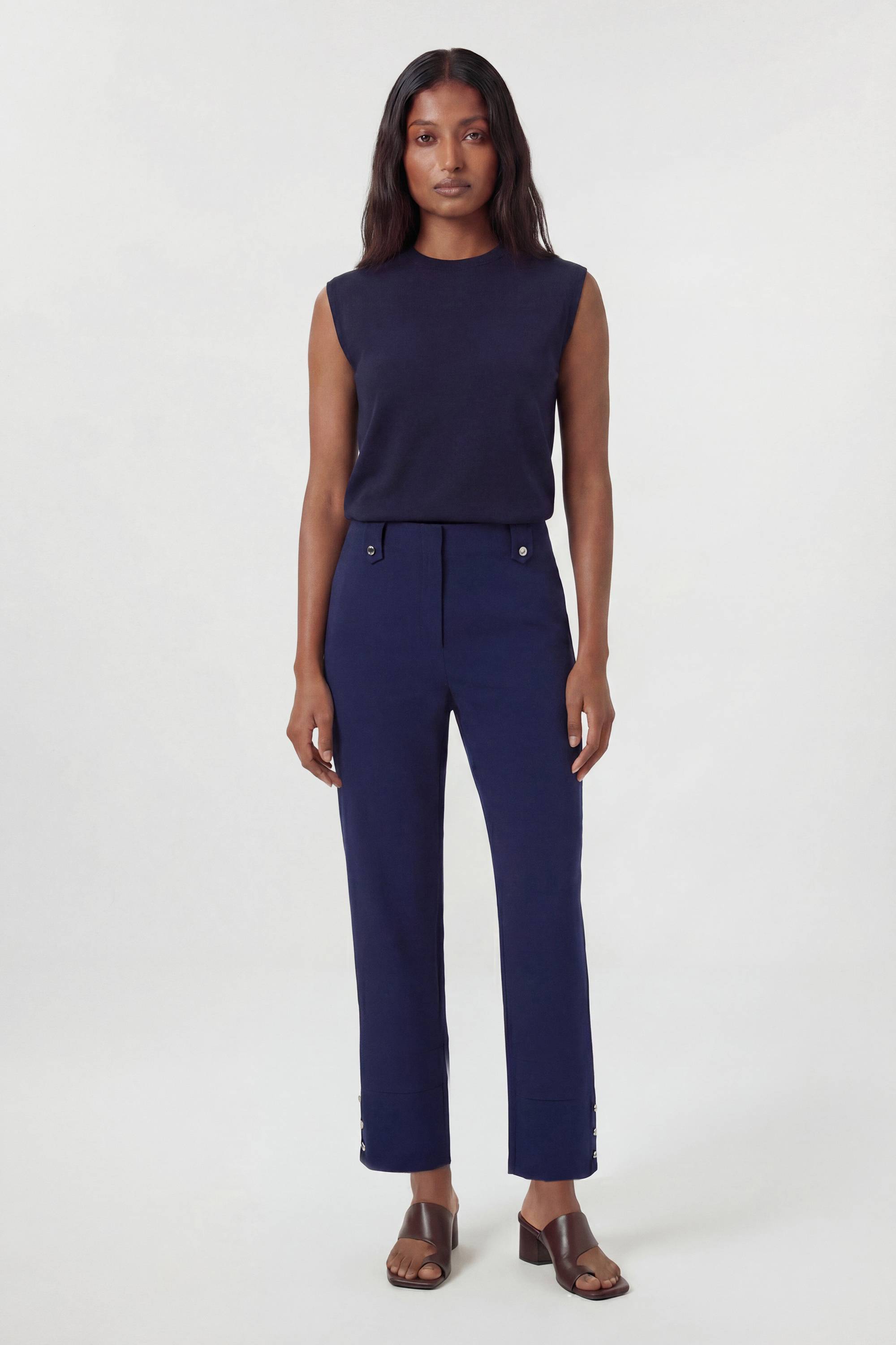 KarenMillen Pantalon Droit À Détails Boutons En Tissu Stretch Compact