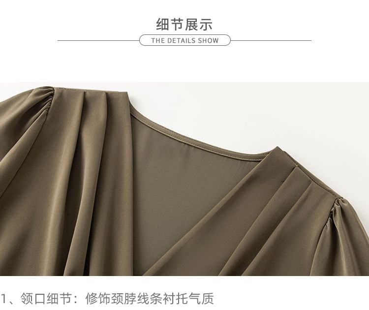 Daybreak - Lange mouwen V-hals effen satijnen blouse met gerimpelde zoom