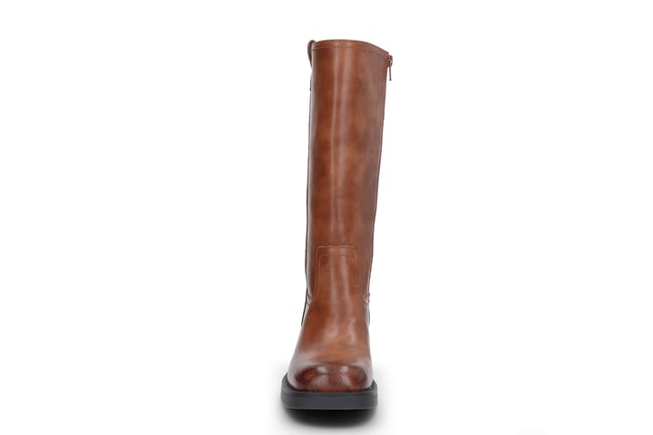 Trendy boots