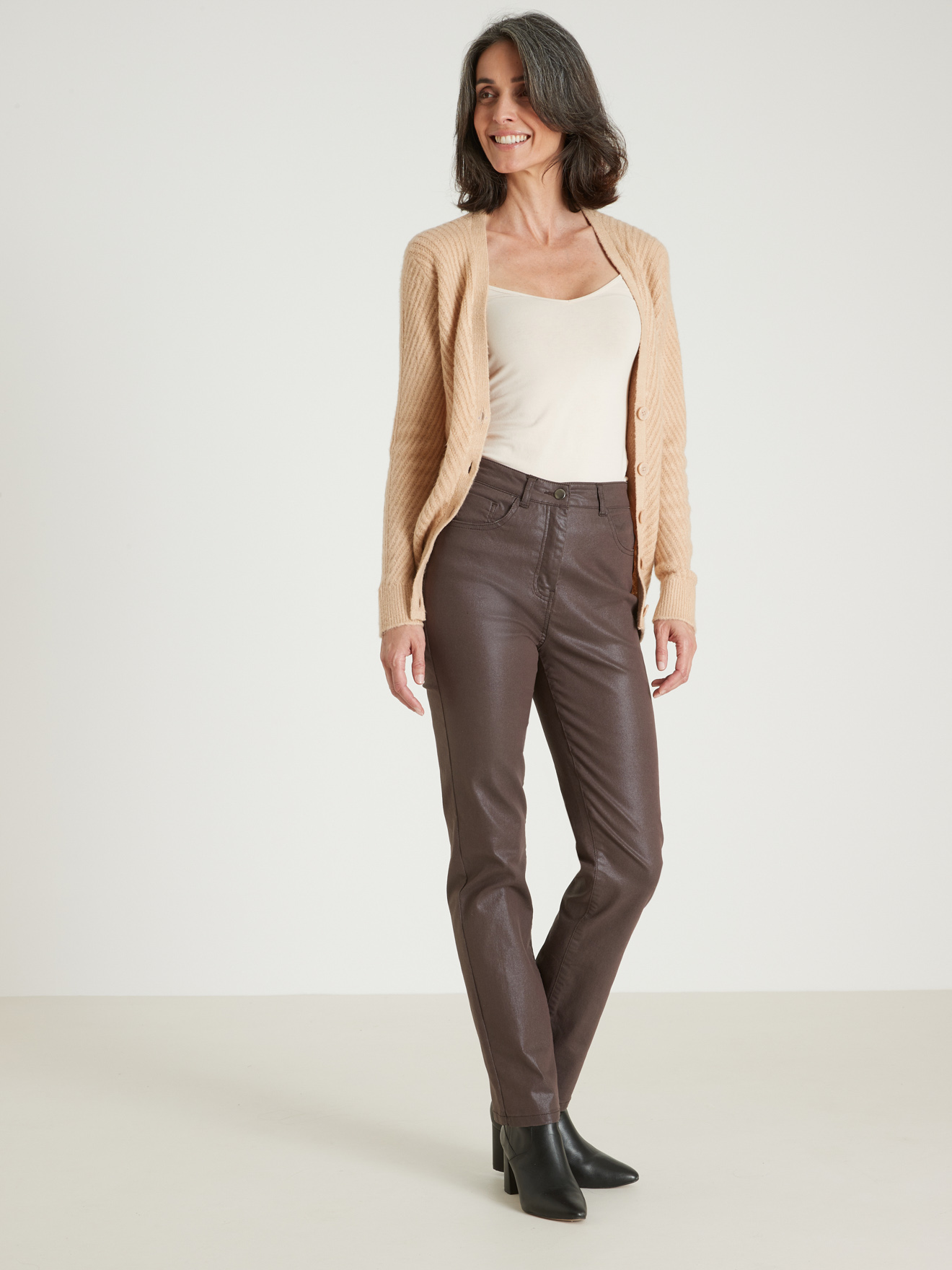 Pantalon coupe droite enduit