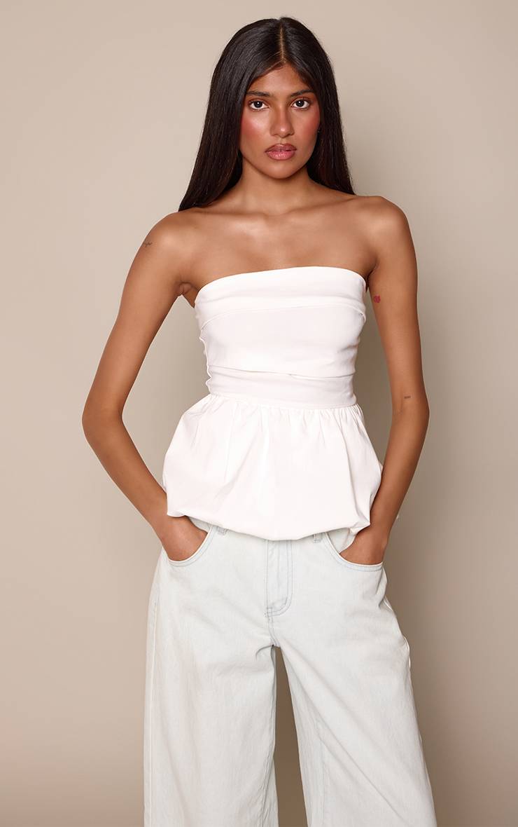 Crème Top Bandeau À Ourlet Bouffant En Tissu Tissé Extensible