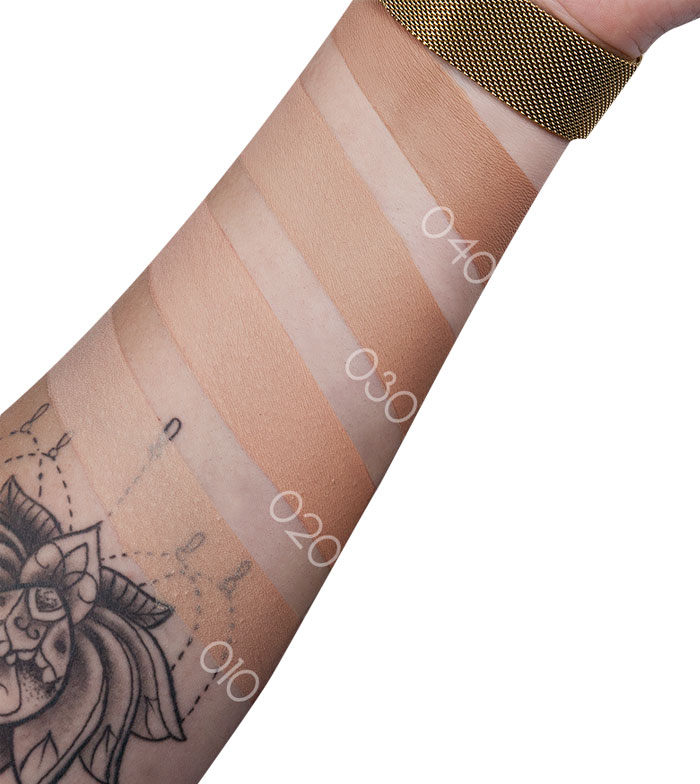 Catrice - Foundation HD Liquid Coverage:  010 Light Beige