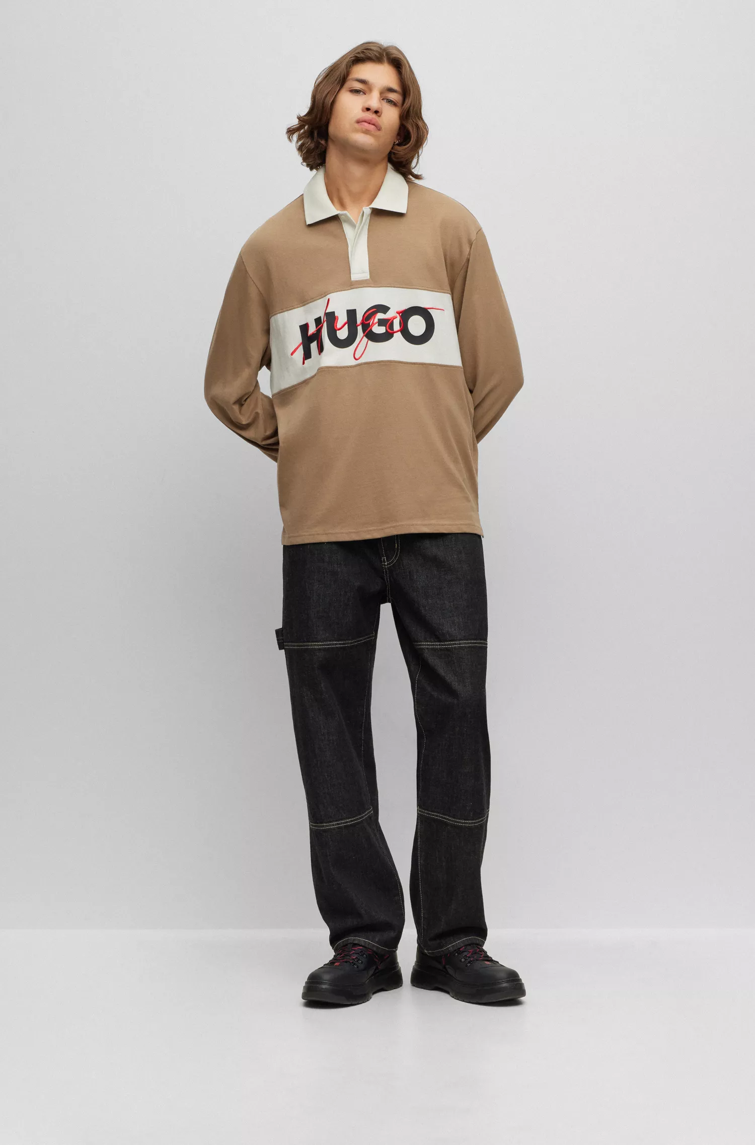 Camisa polo HUGO vermelha em malha de algodão com logotipo duplo.