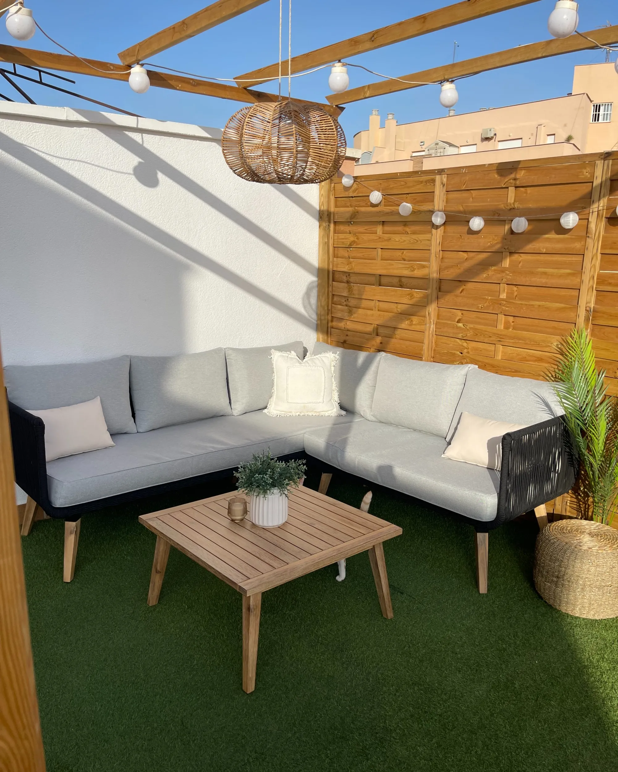 Tuin hoekloungeset met tafel 5-zits ALCAMO linkszijdig Acaciahout Zwart