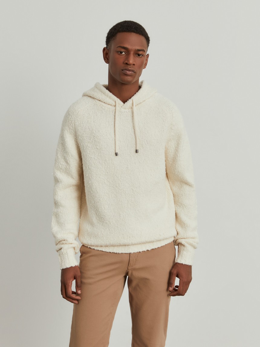 Sweater com capuz em malha estruturada