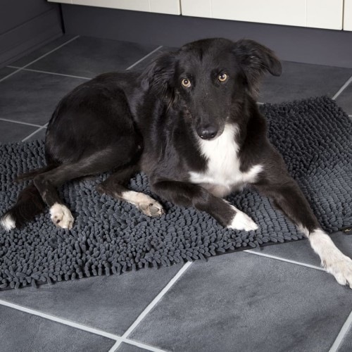 Tapete cinza para cães, ideal para casa e carro.