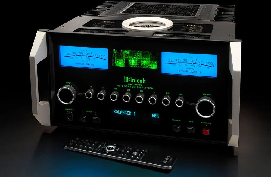 McIntosh MA12000 Amplis DAC